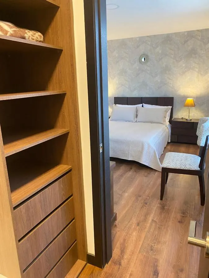 Suites Metropoli Bristol Parc Quito