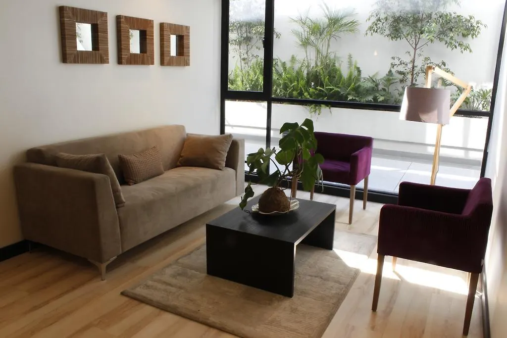 Suites Metropoli Bristol Parc Quito