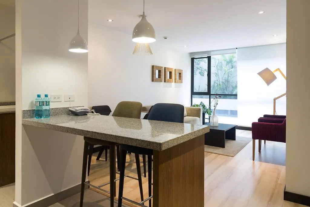 Suites Metropoli Bristol Parc Quito Equador