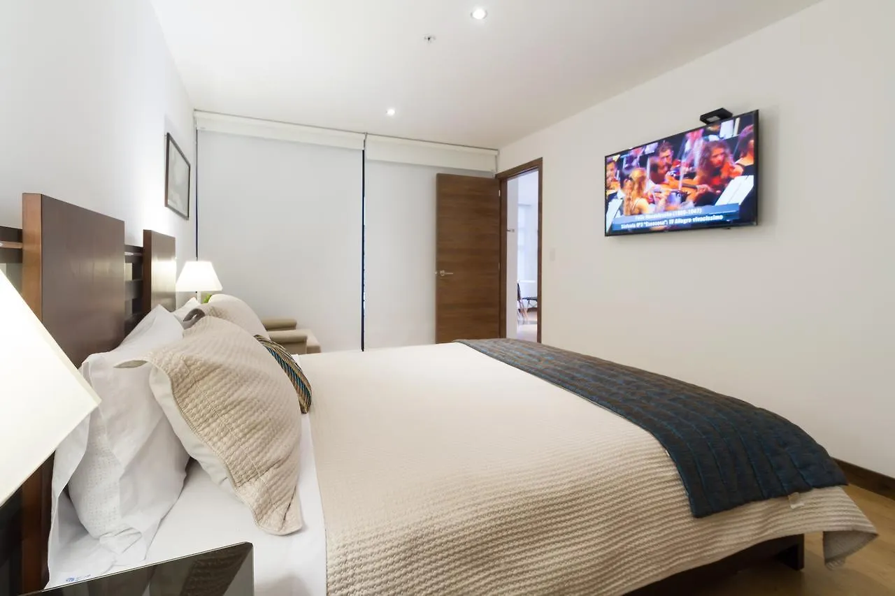 Suites Metropoli Bristol Parc Quito Apartamento
